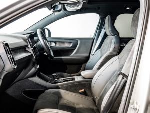 Volvo XC40 Recharge Twin Motor Ultimate - Image 11