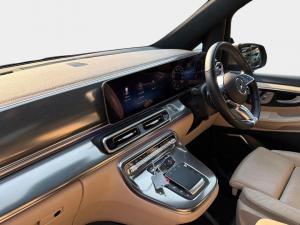 Mercedes-Benz V-Class V300d Exclusive - Image 17