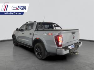 Nissan Navara 2.5DDTI PRO-2X automatic D/C - Image 3