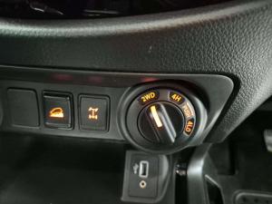 Nissan Navara 2.5DDTI PRO-4X 4X4 automatic D/C - Image 18