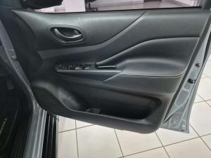 Nissan Navara 2.5DDTI PRO-4X 4X4 automatic D/C - Image 7