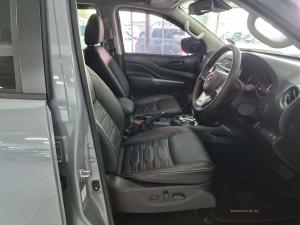 Nissan Navara 2.5DDTI PRO-4X 4X4 automatic D/C - Image 8