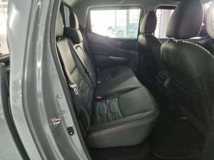 Nissan Navara 2.5DDTI PRO-4X 4X4 automatic D/C - Image 9