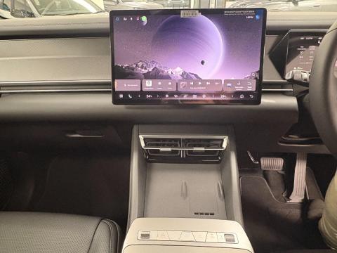 Image BYD Atto 8 Premium DM-i