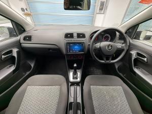 Volkswagen Polo Vivo hatch 1.6 Life - Image 11