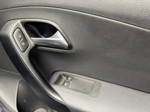 Volkswagen Polo Vivo hatch 1.6 Life - Image 13