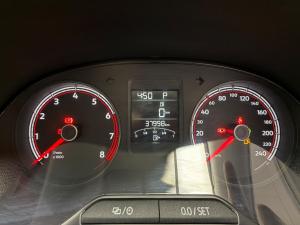 Volkswagen Polo Vivo hatch 1.6 Life - Image 25