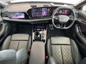 Audi A5 sedan TFSI S line - Image 8