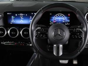 Mercedes-Benz GLA GLA200 Progressive - Image 10