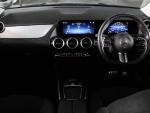 Mercedes-Benz GLA GLA200 Progressive - Image 19