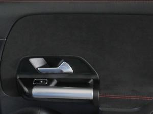 Mercedes-Benz GLA GLA200 Progressive - Image 22