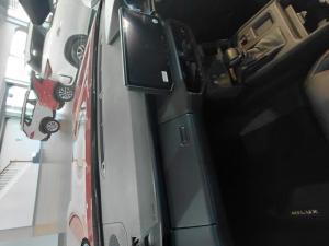 Toyota Hilux 2.8GD-6 double cab Legend - Image 7