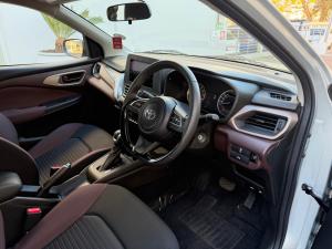 Toyota Starlet Cross 1.5 XS auto - Image 7