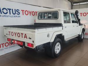 Toyota Land Cruiser 79 4.5D-4D V8 double cab LX - Image 2