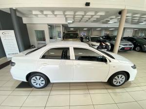 Toyota Corolla Quest 1.6 automatic - Image 3