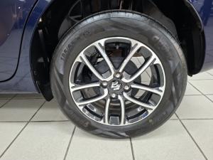 Suzuki Swift 1.2 GLX - Image 15