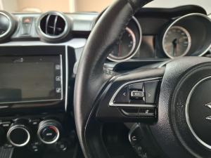 Suzuki Swift 1.2 GLX - Image 9