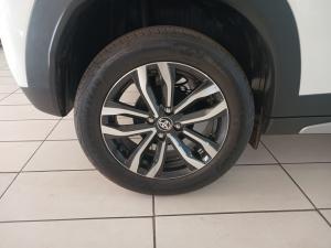 Toyota Starlet Cross 1.5XR automatic - Image 17