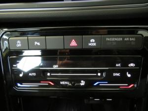 Volkswagen T-CROSS 1.0 TSI R-LINE DSG - Image 15