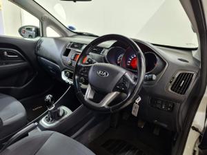 Kia Rio hatch 1.4 - Image 11