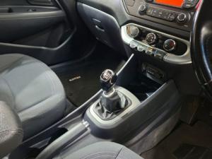 Kia Rio hatch 1.4 - Image 12