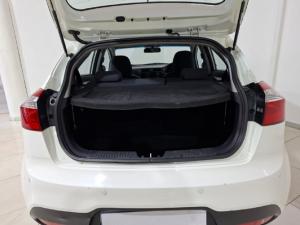 Kia Rio hatch 1.4 - Image 6