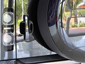 Land Rover Defender 110 Octa - Image 25