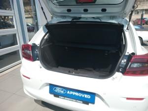 Suzuki Baleno 1.5 GL auto - Image 6
