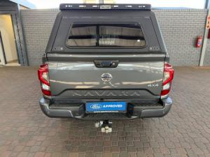 Nissan Navara 2.5DDTi double cab LE Plus 4x4 - Image 4