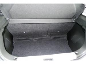 Toyota Vitz 1.0 XR auto - Image 6