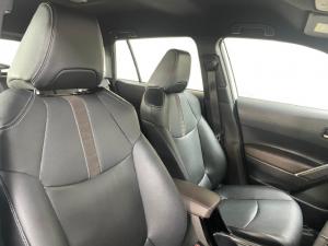 Toyota Corolla Cross 1.8 HEV XR - Image 8