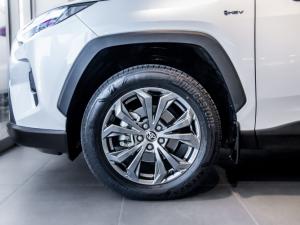 Toyota RAV4 2.5 Hybrid VX E-Four - Image 13