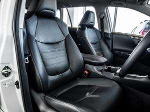 Toyota RAV4 2.5 Hybrid VX E-Four - Image 5