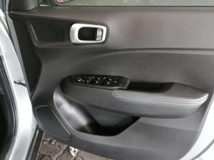 Hyundai Venue 1.0T Fluid - Image 29