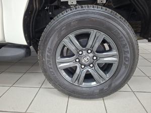 Toyota Hilux 2.4 GD-6 Raider 4X4 automaticD/C - Image 11