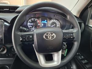 Toyota Hilux 2.4 GD-6 Raider 4X4 automaticD/C - Image 12