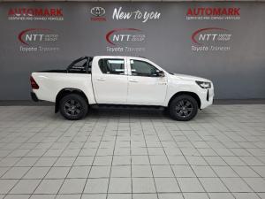 Toyota Hilux 2.4 GD-6 Raider 4X4 automaticD/C - Image 3