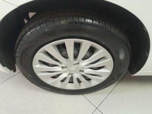 Toyota Starlet 1.4 Xi - Image 10