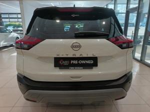 Nissan X-Trail 2.5 Visia - Image 4