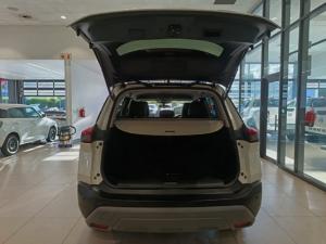 Nissan X-Trail 2.5 Visia - Image 5