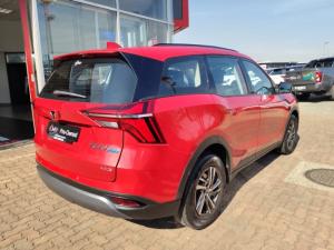 Mahindra XUV700 2.0T AX5 - Image 3