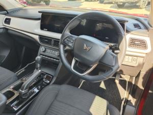 Mahindra XUV700 2.0T AX5 - Image 6