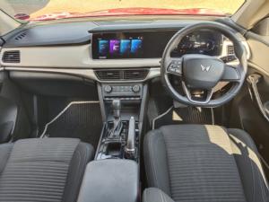 Mahindra XUV700 2.0T AX5 - Image 7