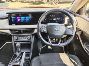 Mahindra XUV700 2.0T AX5 - Image 8