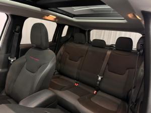 Jeep Renegade 2.4L 4x4 Trailhawk - Image 12