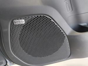 Suzuki Across 1.5 GLX - Image 11