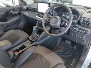 Suzuki Across 1.5 GLX - Image 13