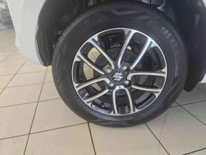 Suzuki Swift 1.2 GLX manual - Image 13