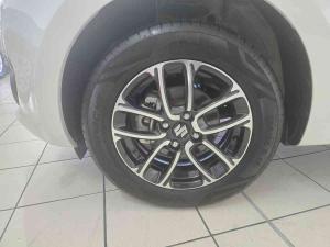 Suzuki Swift 1.2 GLX manual - Image 14