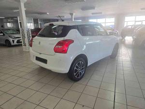 Suzuki Swift 1.2 GLX manual - Image 7